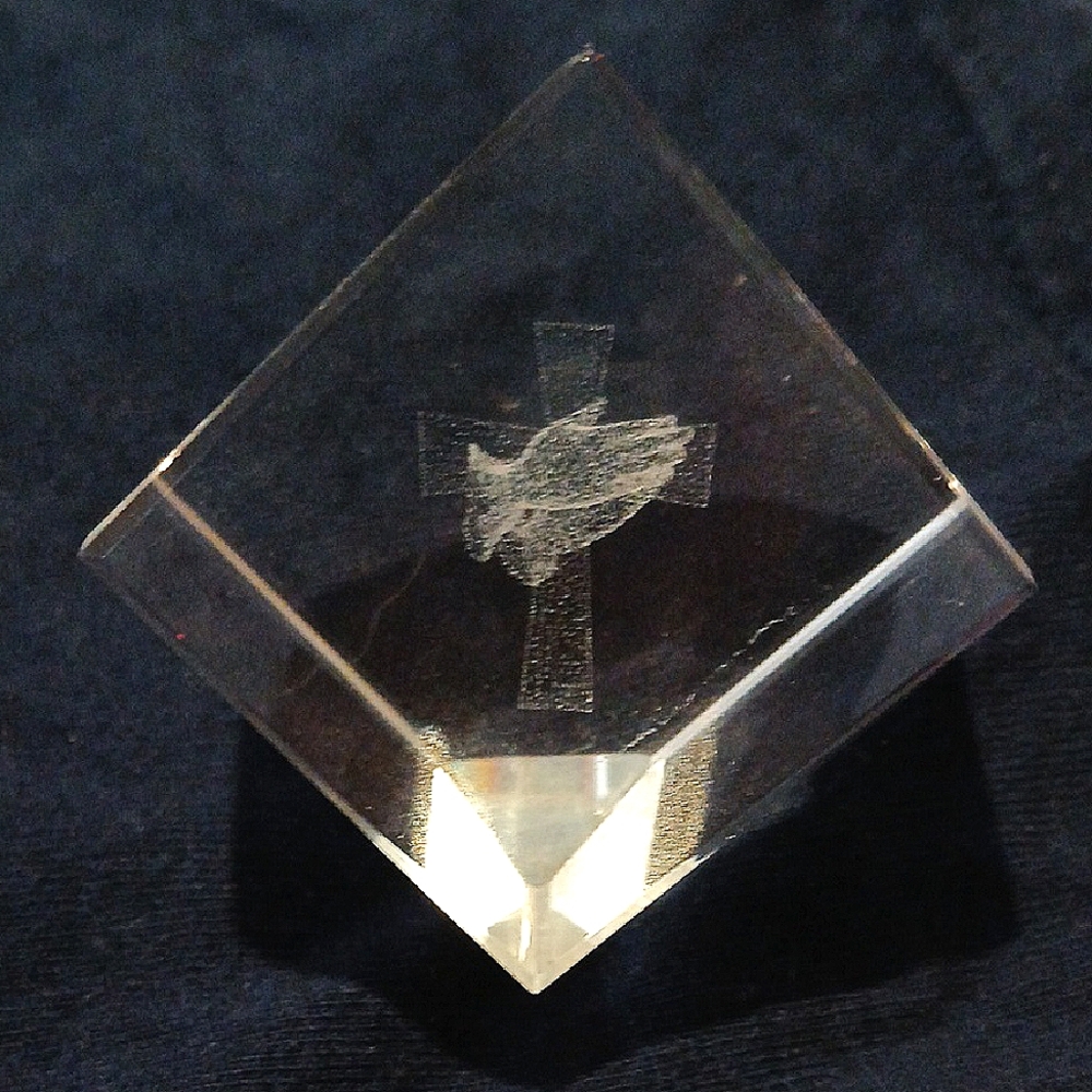 🍊3/$15🍊 Crystal Prayer Hands Art Decor